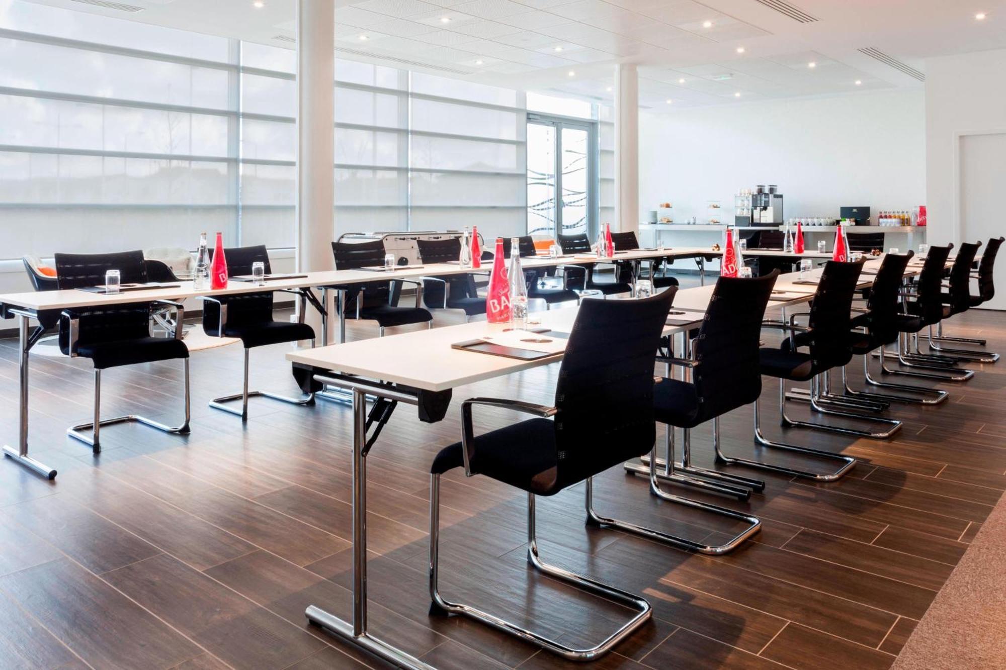 Ac Hotel By Marriott Paris Le Bourget Airport Dugny Zewnętrze zdjęcie