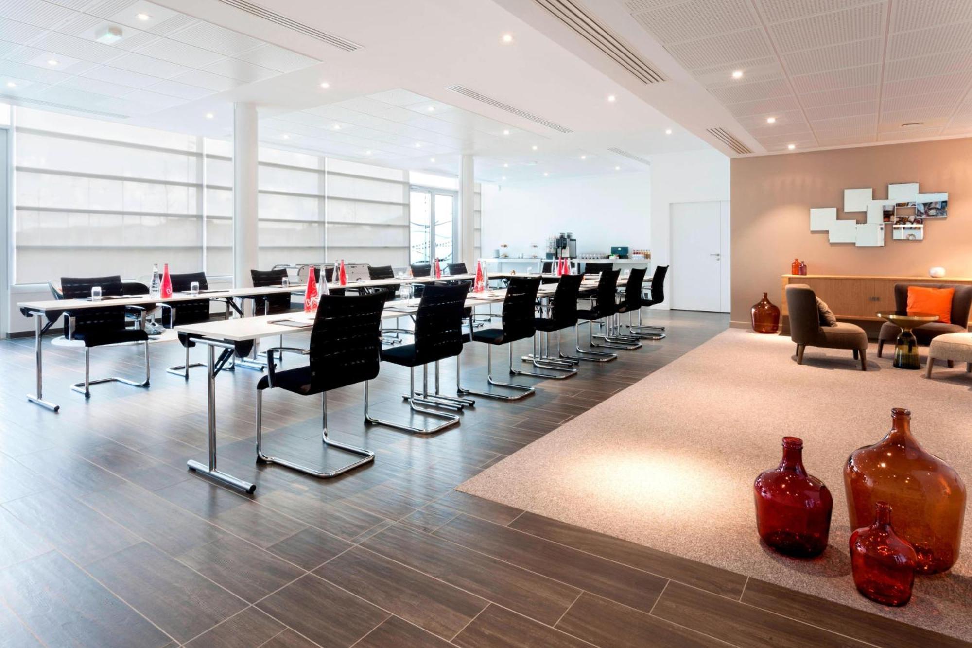 Ac Hotel By Marriott Paris Le Bourget Airport Dugny Zewnętrze zdjęcie