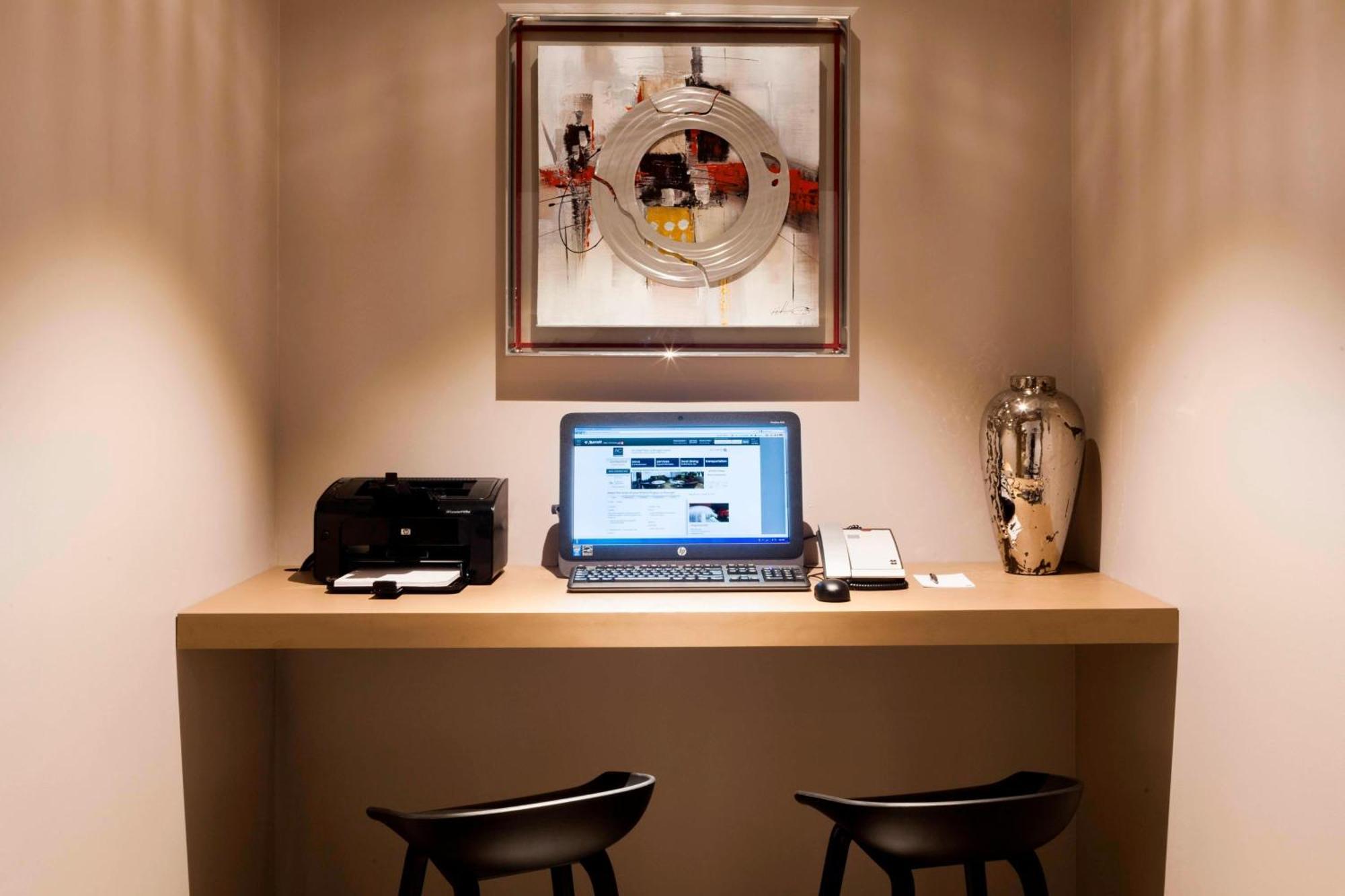 Ac Hotel By Marriott Paris Le Bourget Airport Dugny Zewnętrze zdjęcie